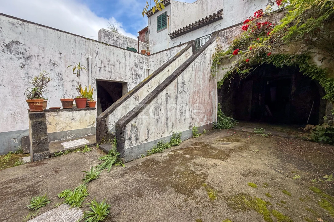 Moradia T7 para Venda em Ponta Delgada (São Sebastião) Foto 36