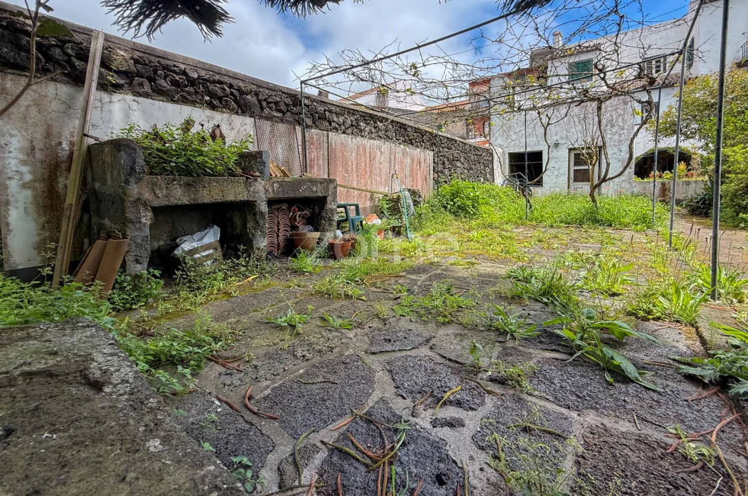 Moradia T7 para Venda em Ponta Delgada (São Sebastião) Foto 38