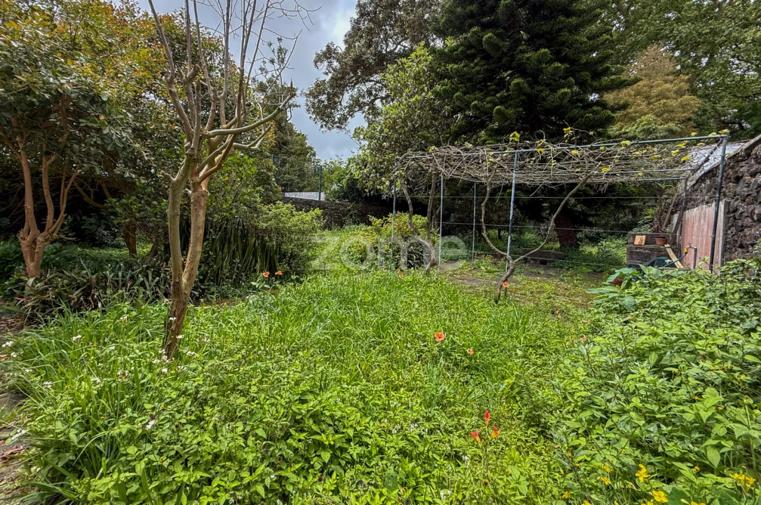 Moradia T7 para Venda em Ponta Delgada (São Sebastião) Foto 39