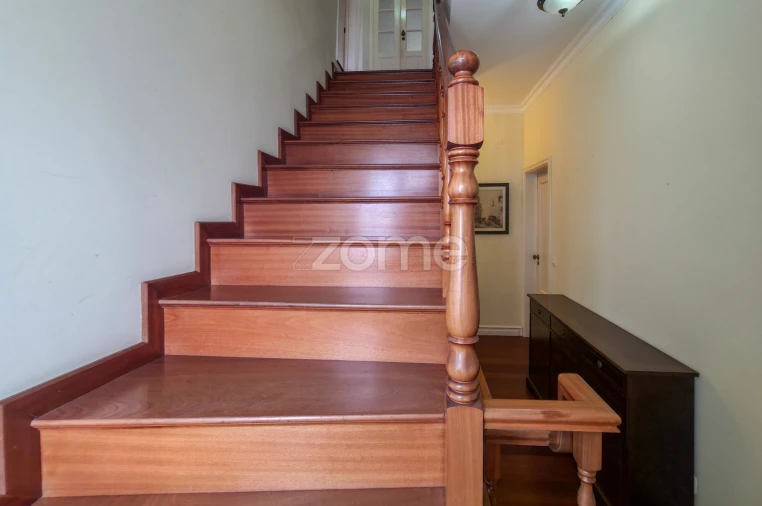 Moradia T7 para Venda em Ponta Delgada (São Sebastião) Foto 19