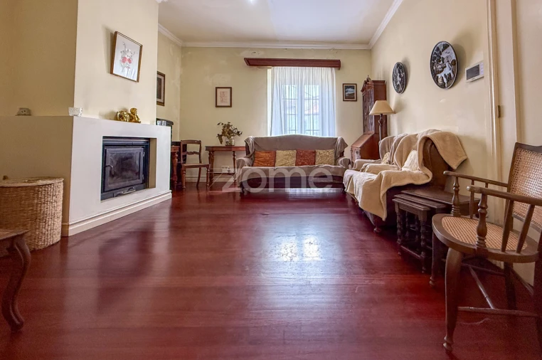 Moradia T7 para Venda em Ponta Delgada (São Sebastião) Foto 11