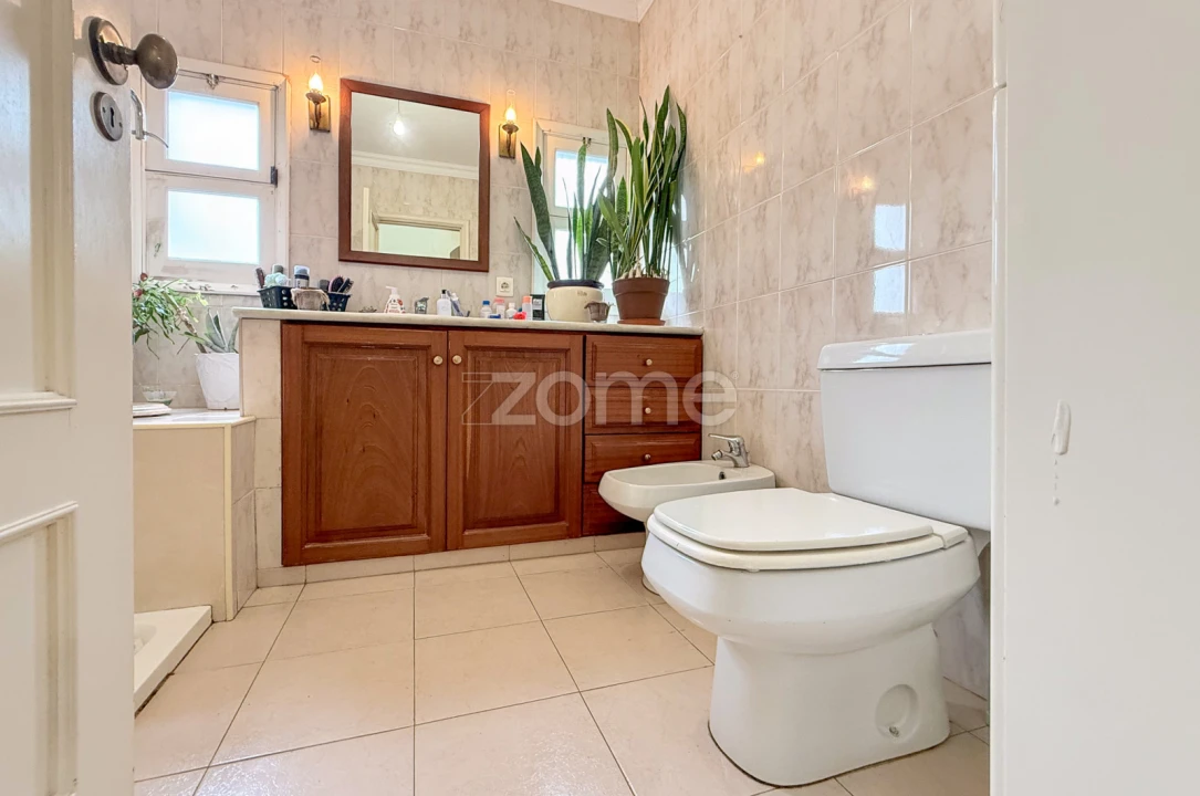 Moradia T7 para Venda em Ponta Delgada (São Sebastião) Foto 13