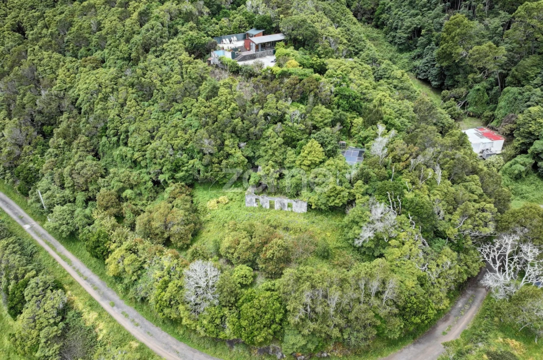 Moradia T1 para Venda em Santo Espirito Foto 6