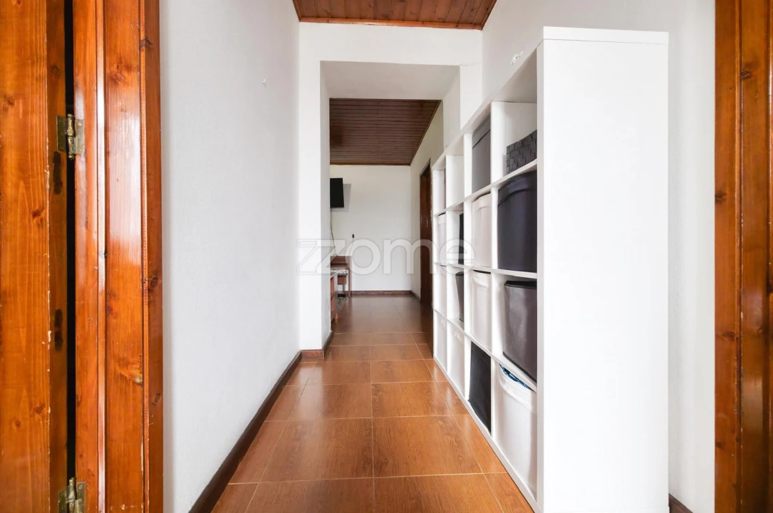 Moradia T3 para Venda em Achadinha Foto 4