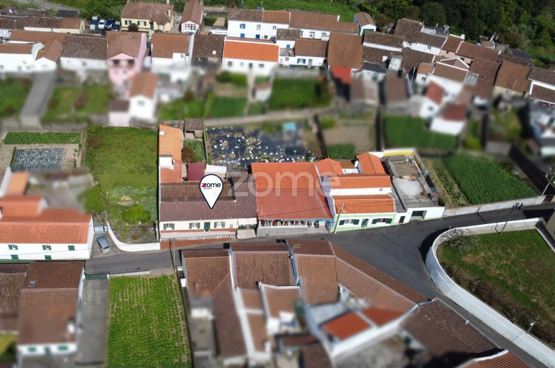 Moradia T3 para Venda em Achadinha Foto 2