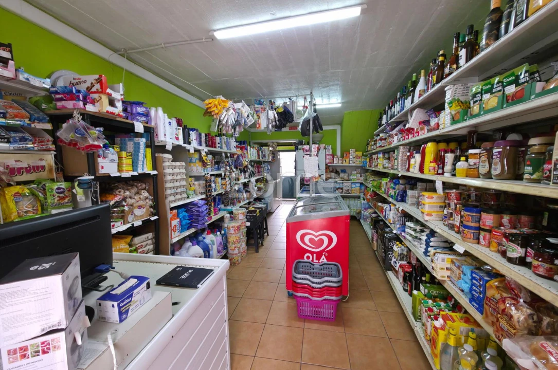 Moradia T3 para Venda em Achadinha Foto 20