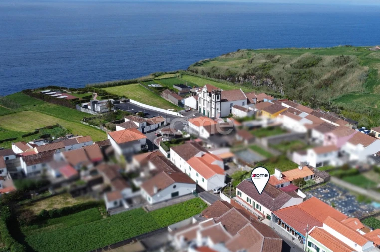 Moradia T3 para Venda em Achadinha Foto 23