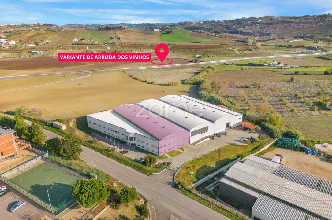 Terreno Comércio / Armazém para Arrendamento em Arruda dos Vinhos Foto 1