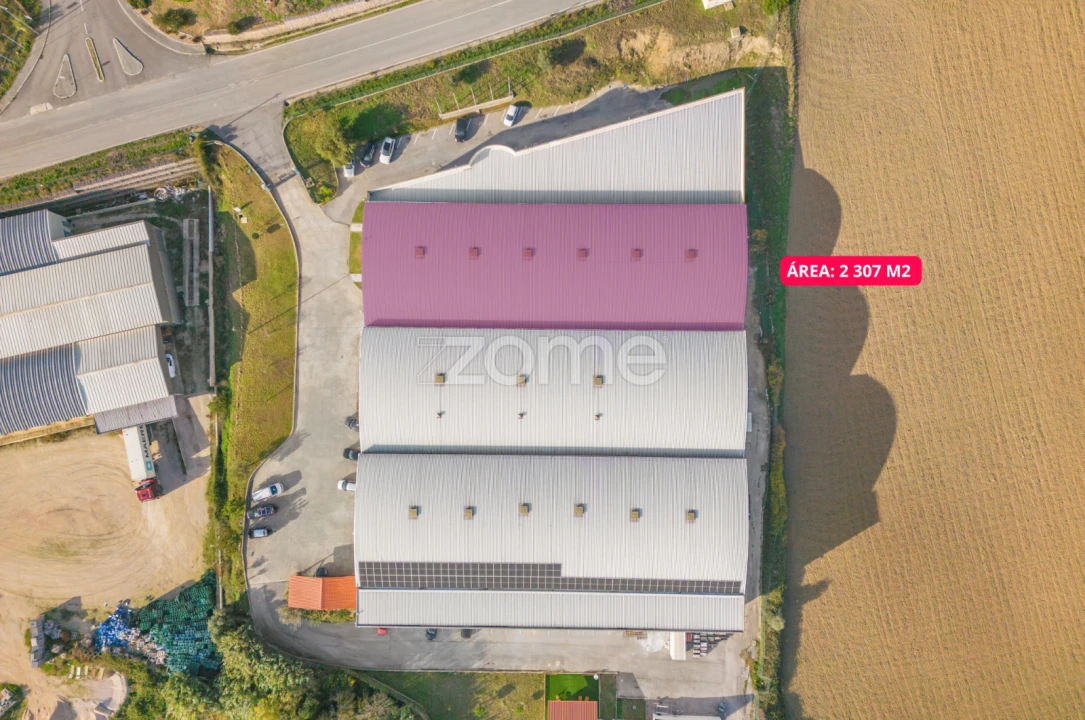 Terreno Comércio / Armazém para Arrendamento em Arruda dos Vinhos Foto 2