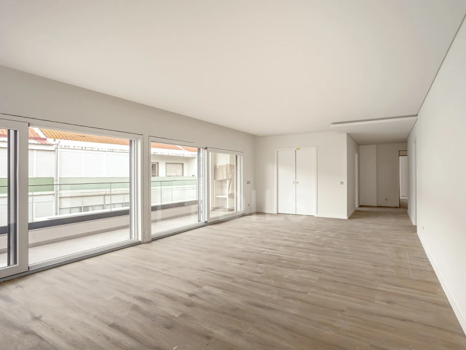 Apartamento T4 para Venda em Almada, Cova da Piedade, Pragal e Cacilhas Foto 7