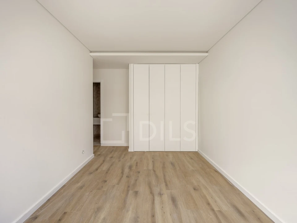 Apartamento T4 para Venda em Almada, Cova da Piedade, Pragal e Cacilhas Foto 21