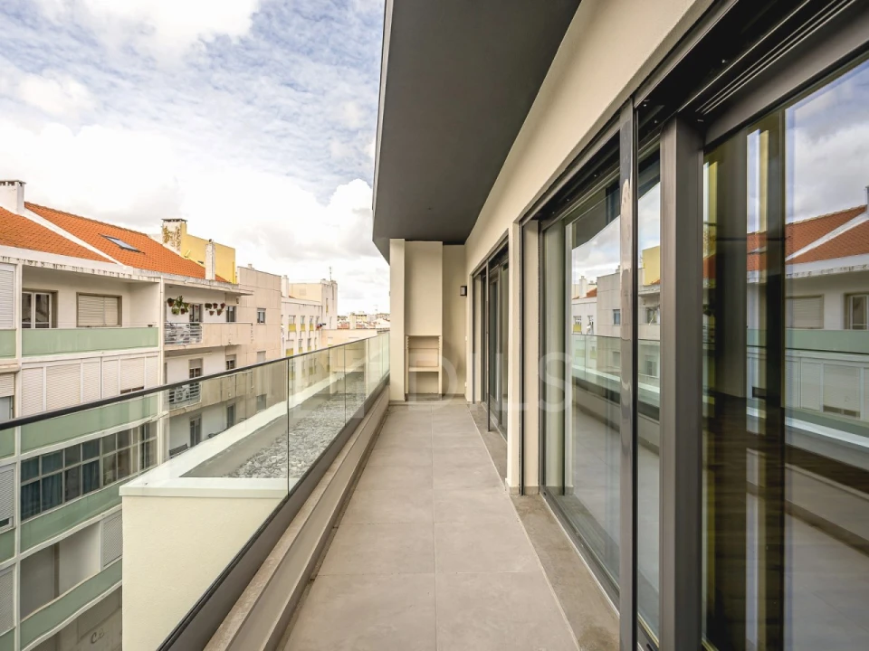 Apartamento T4 para Venda em Almada, Cova da Piedade, Pragal e Cacilhas Foto 30