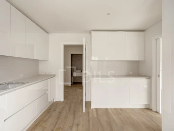 Apartamento T4 para Venda em Almada, Cova da Piedade, Pragal e Cacilhas