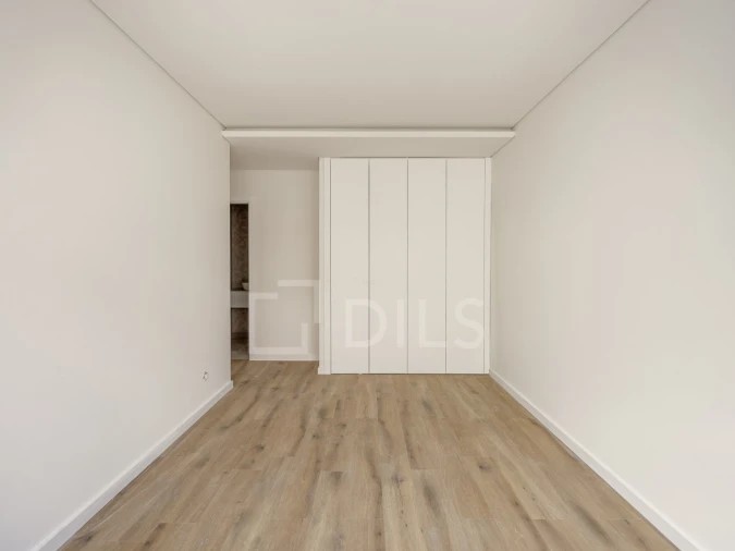 Apartamento T4 para Venda em Almada, Cova da Piedade, Pragal e Cacilhas Foto 21