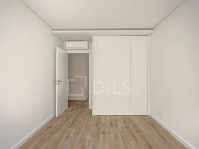 Apartamento T4 para Venda em Almada, Cova da Piedade, Pragal e Cacilhas Foto 22