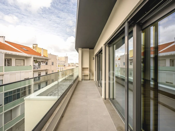 Apartamento T4 para Venda em Almada, Cova da Piedade, Pragal e Cacilhas Foto 30