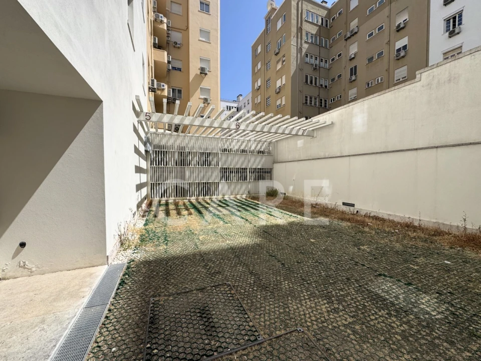 Apartamento T4 para Venda em Avenidas Novas Foto 48