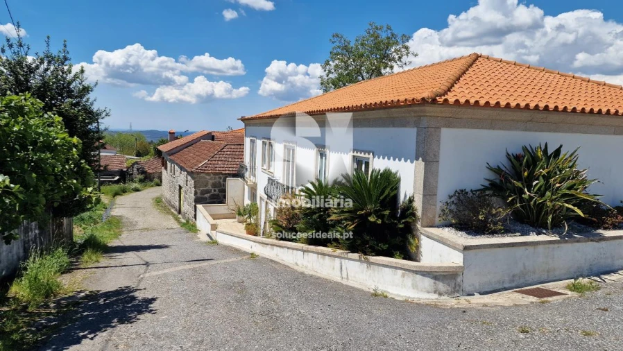 Moradia T5 para Venda em Rebordosa Foto 5