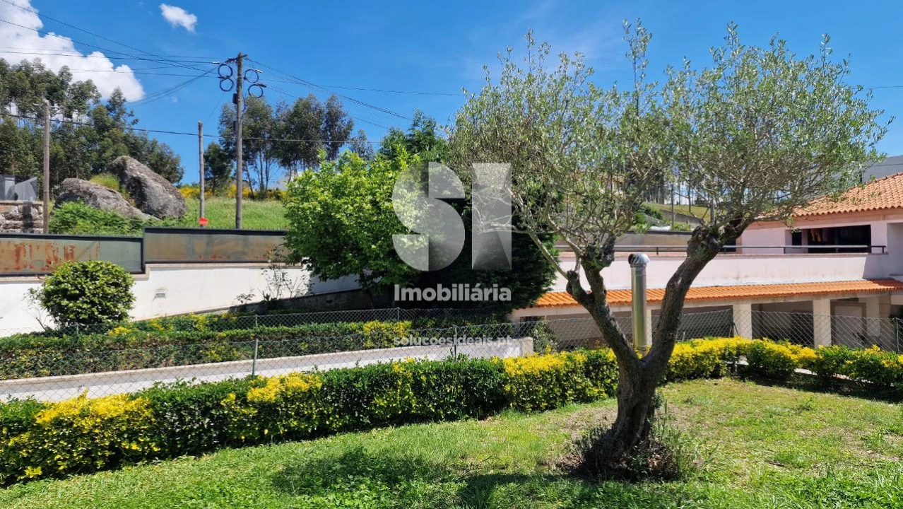 Moradia T5 para Venda em Rebordosa Foto 9