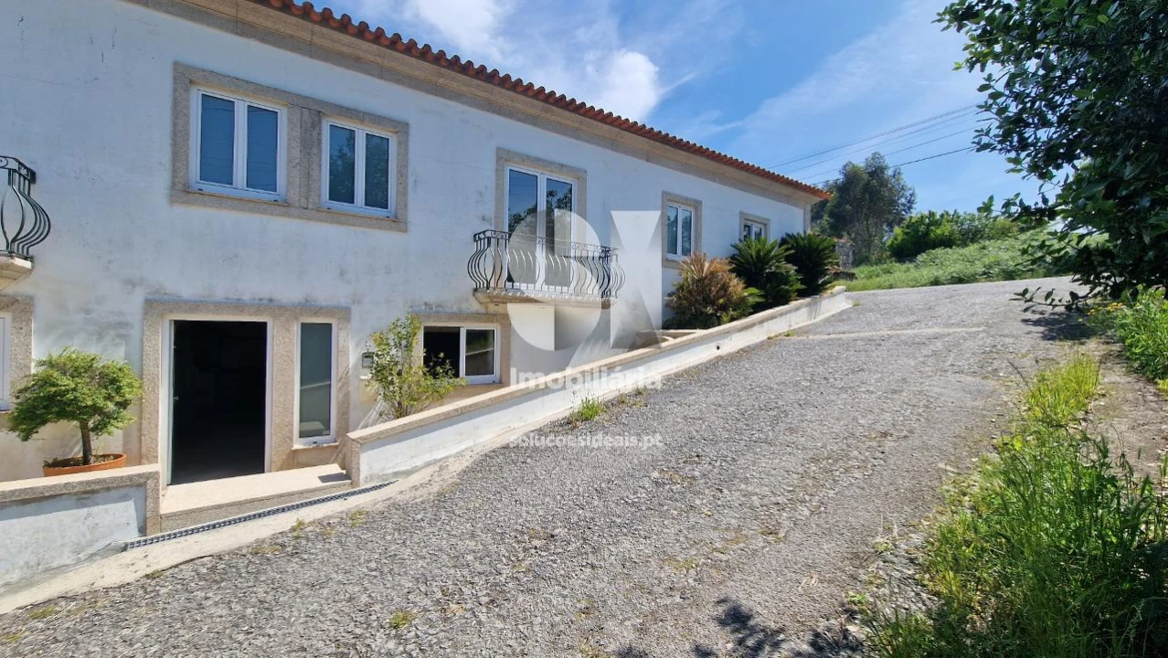 Moradia T5 para Venda em Rebordosa Foto 8