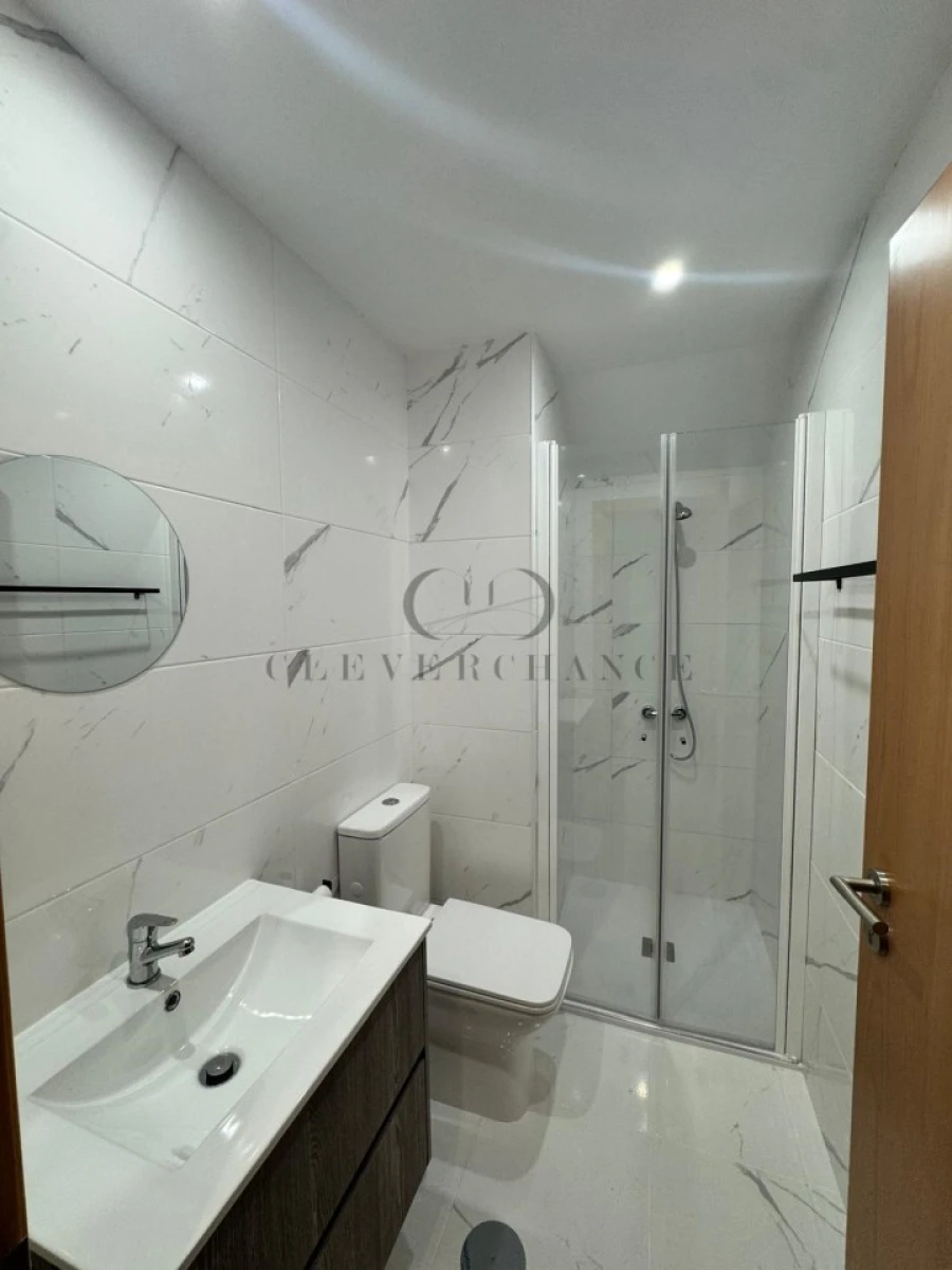 Quarto para Arrendamento em Santa Marinha e São Pedro da Afurada Foto 5