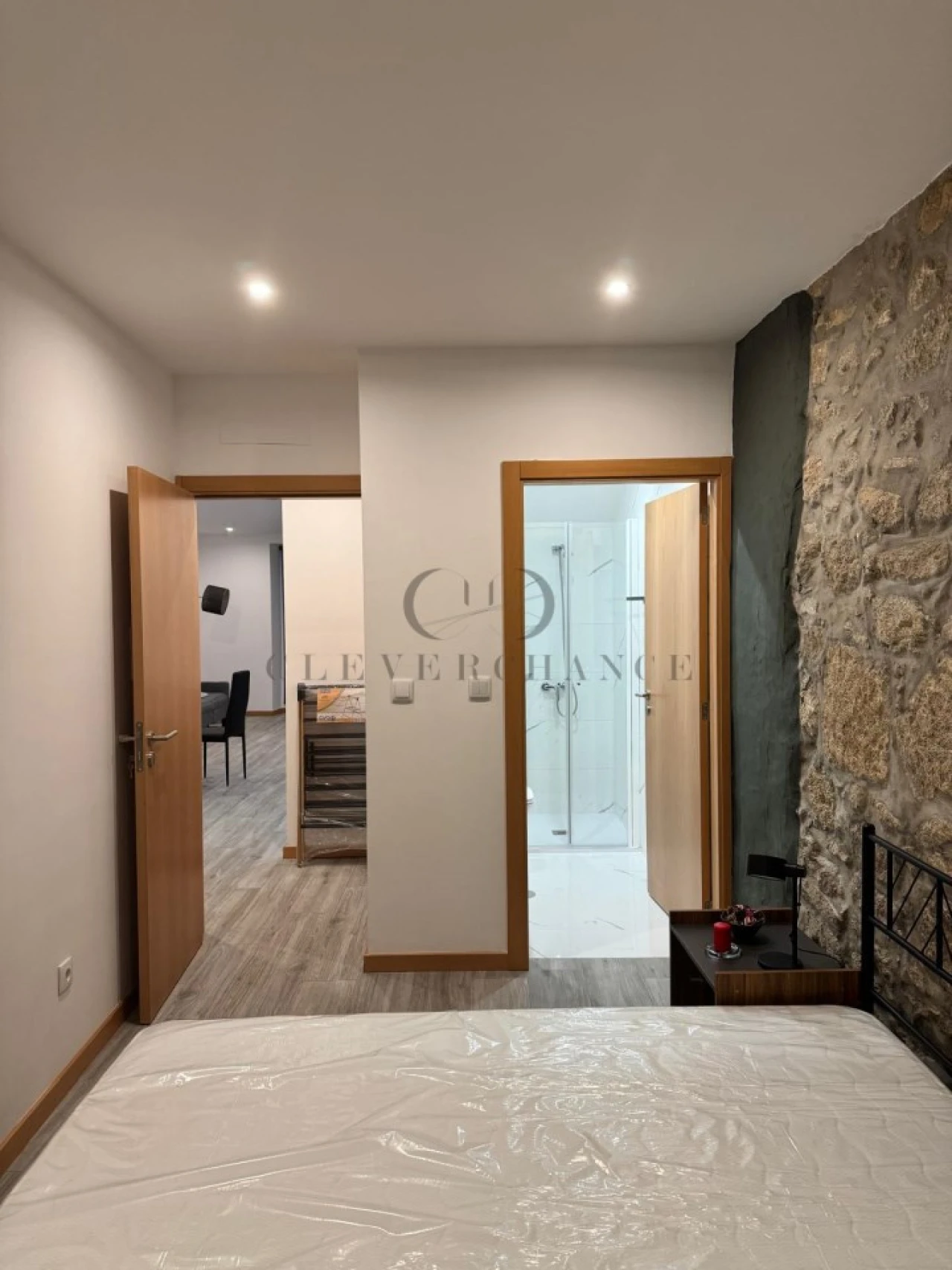 Quarto para Arrendamento em Santa Marinha e São Pedro da Afurada Foto 2