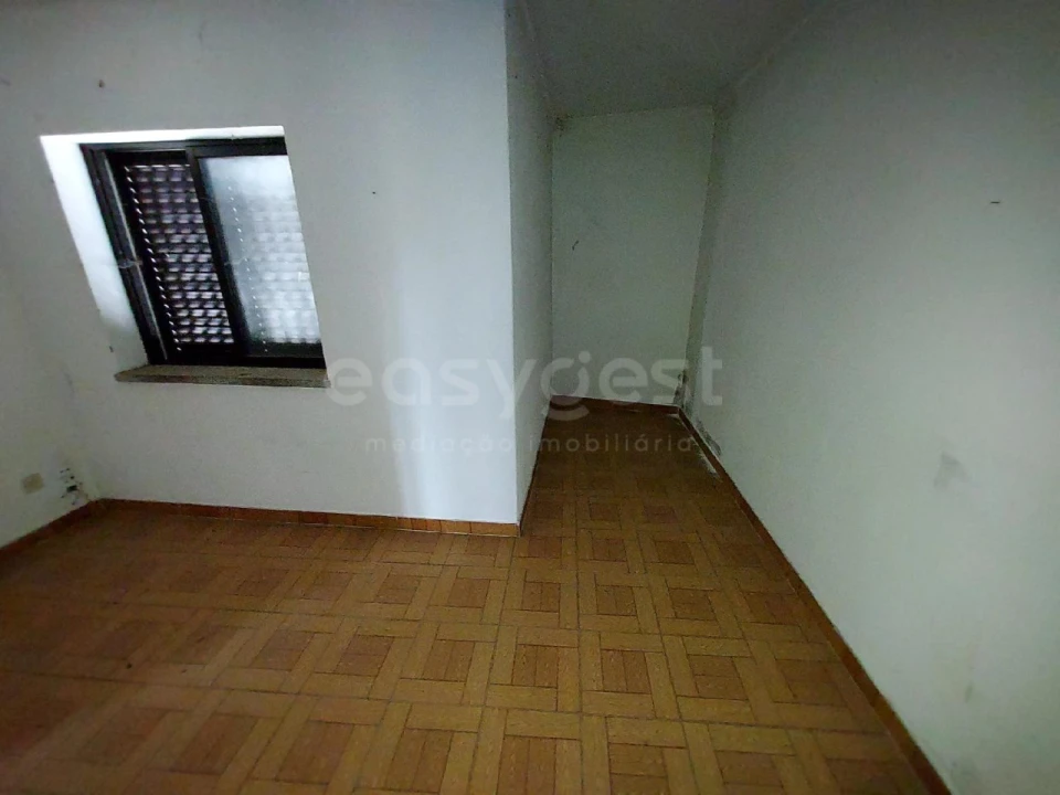 Moradia T3 para Venda em Mata de Lobos Foto 5