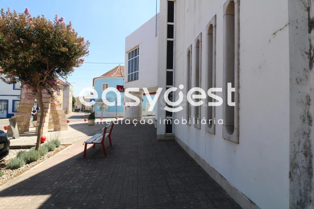 Loja para Venda em Couço Foto 1