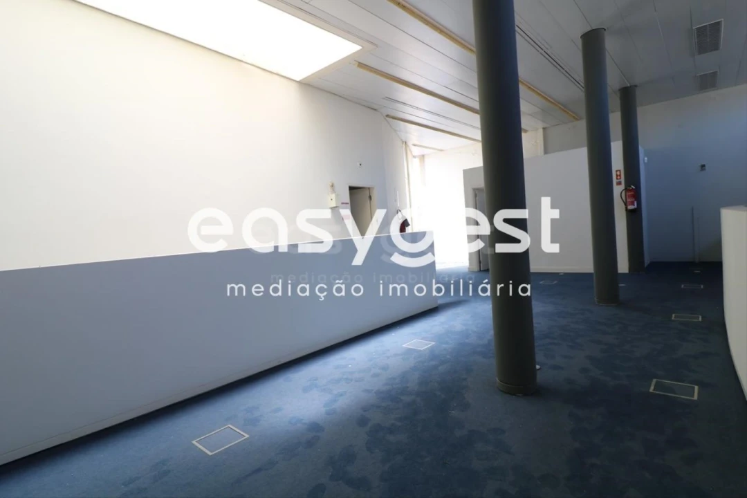 Loja para Venda em Couço Foto 10