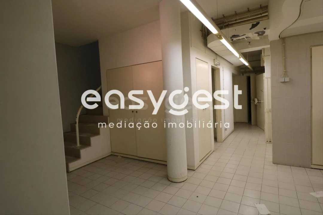 Loja para Venda em Couço Foto 36