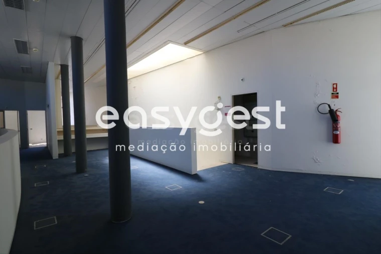 Loja para Venda em Couço Foto 12