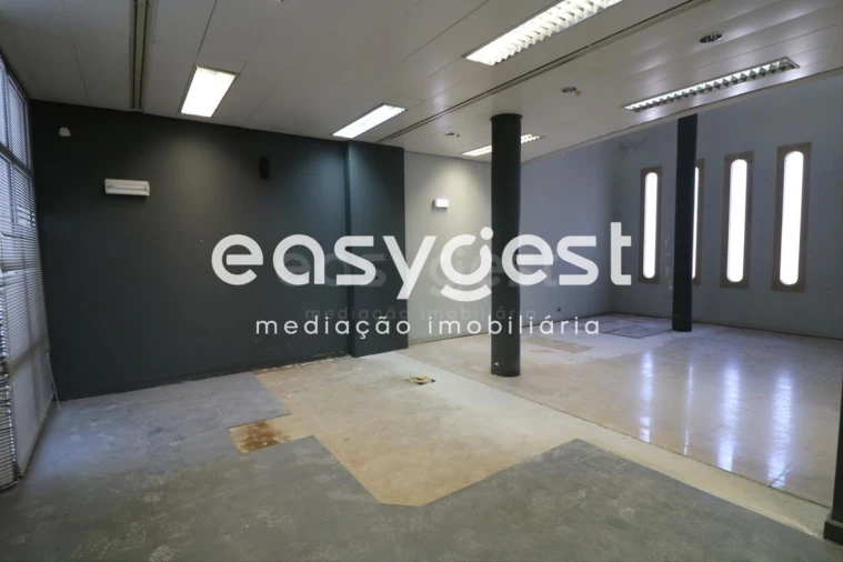 Loja para Venda em Couço Foto 17