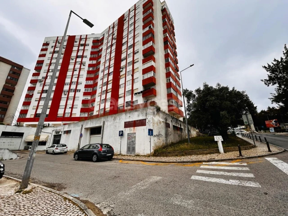 Loja para Venda em Póvoa de Santa Iria e Forte da Casa Foto 16