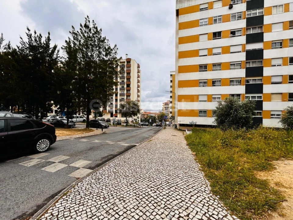 Loja para Venda em Póvoa de Santa Iria e Forte da Casa Foto 18