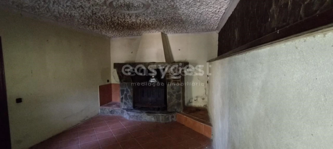 Moradia T4 para Venda em Manteigas (São Pedro) Foto 15