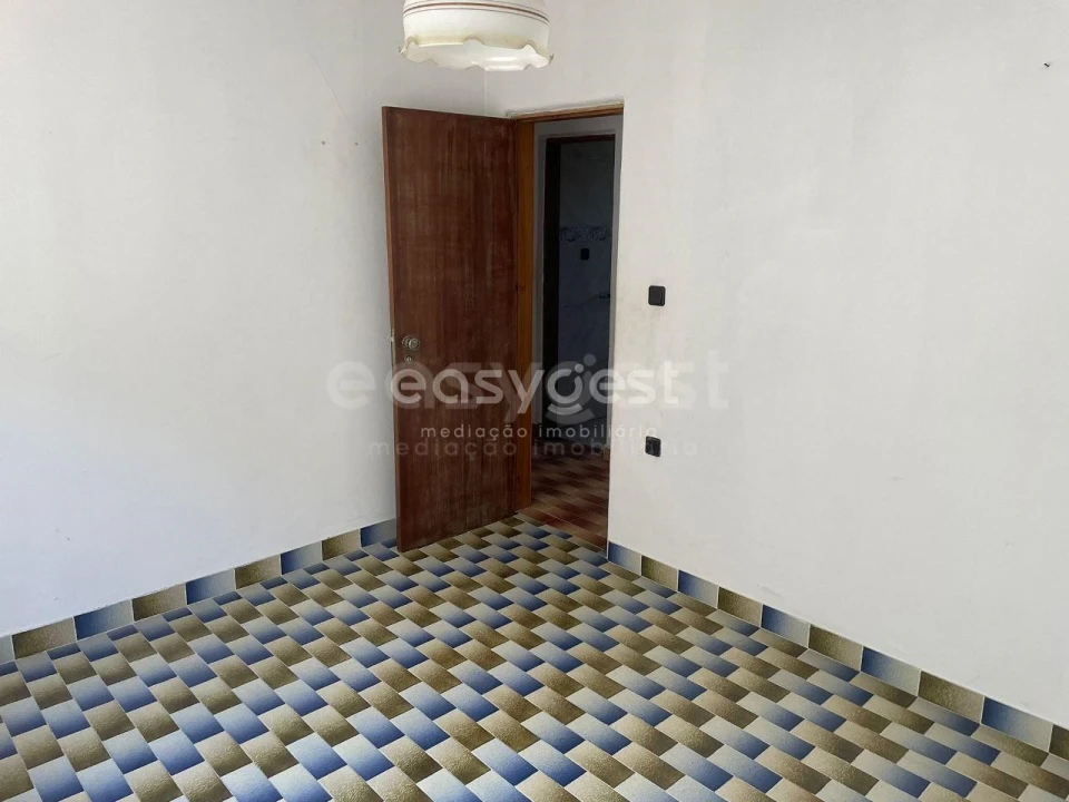 Moradia T4 para Venda em Amor Foto 5