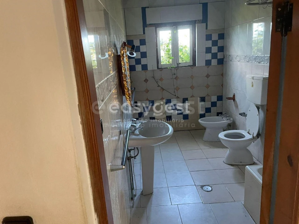 Moradia T4 para Venda em Amor Foto 7