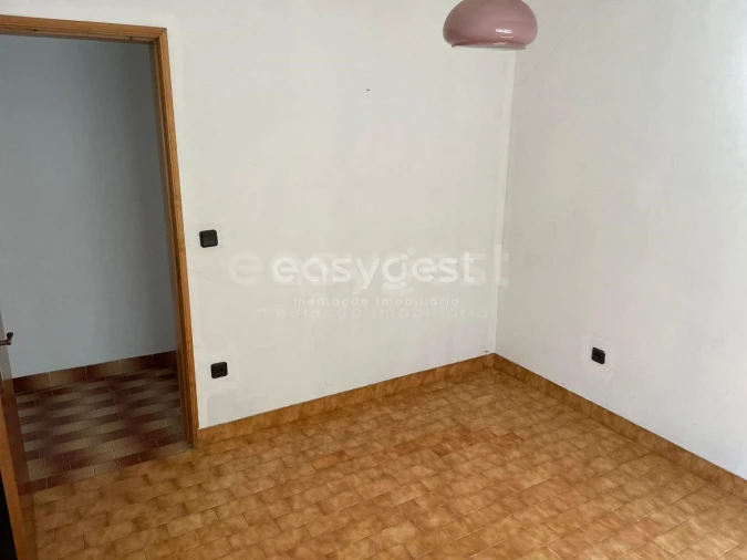 Moradia T4 para Venda em Amor Foto 8