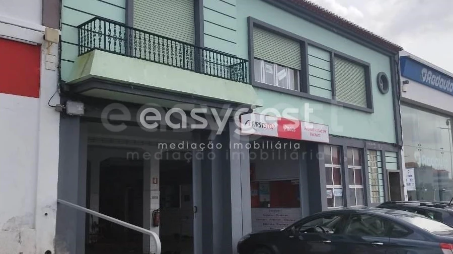 Armazém para Venda em Angra (Nossa Senhora da Conceição)