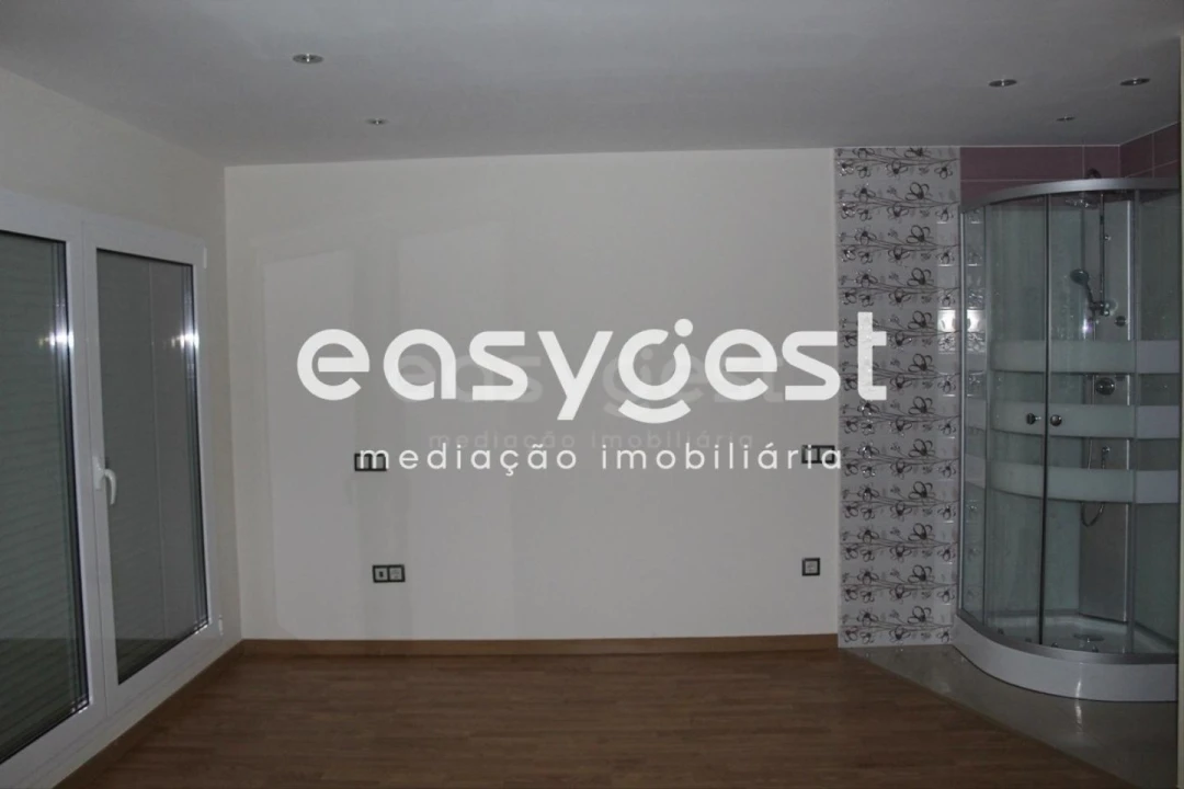 Moradia T7 para Venda em Bidoeira de Cima Foto 15