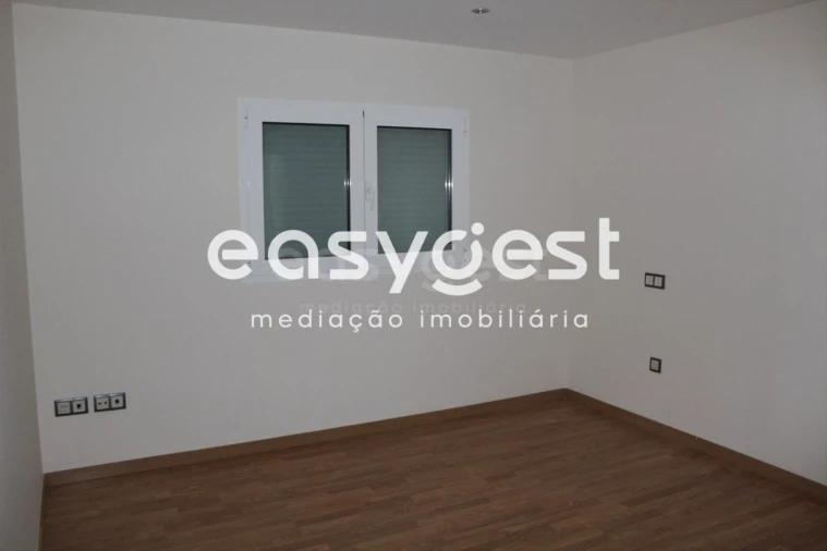 Moradia T7 para Venda em Bidoeira de Cima Foto 11