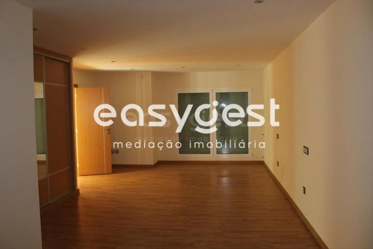 Moradia T7 para Venda em Bidoeira de Cima Foto 14