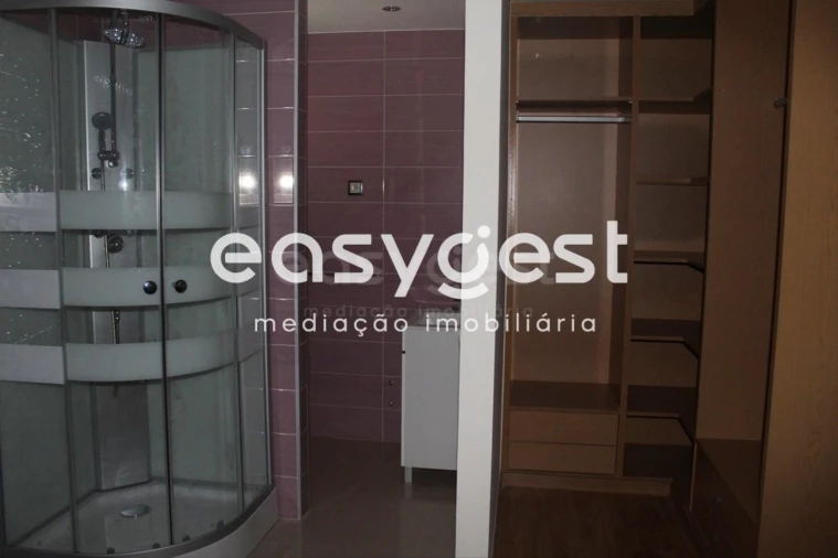 Moradia T7 para Venda em Bidoeira de Cima Foto 16