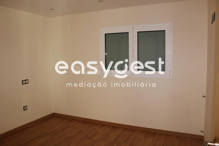 Moradia T7 para Venda em Bidoeira de Cima Foto 20