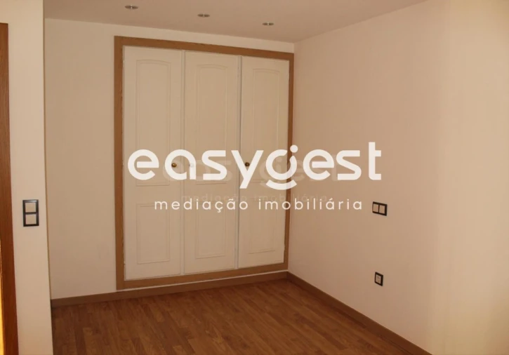 Moradia T7 para Venda em Bidoeira de Cima Foto 21