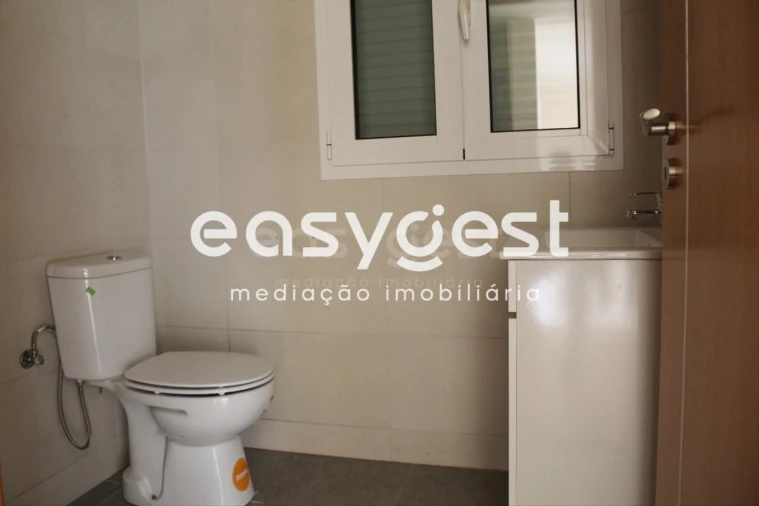 Moradia T7 para Venda em Bidoeira de Cima Foto 22