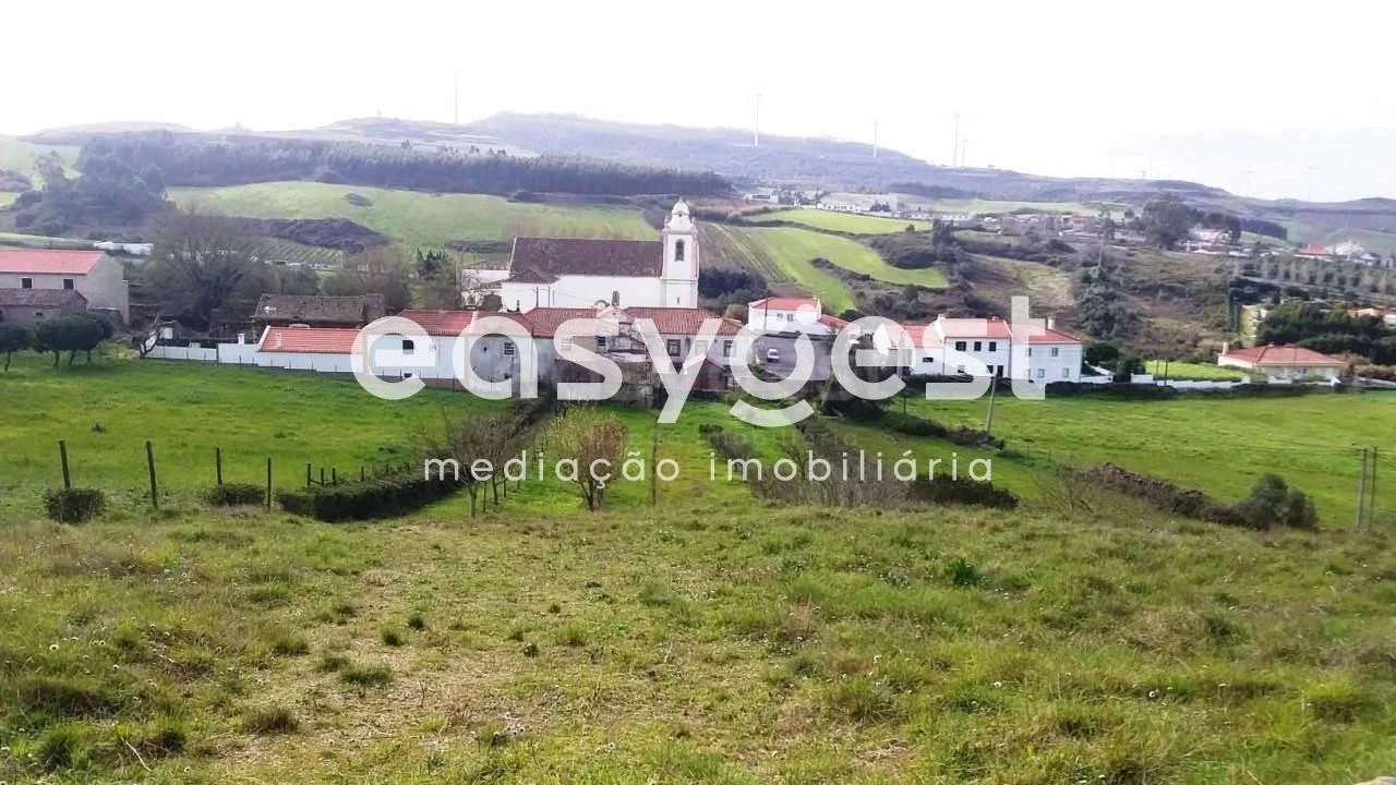 Quinta T3 para Venda em Santo Quintino Foto 2