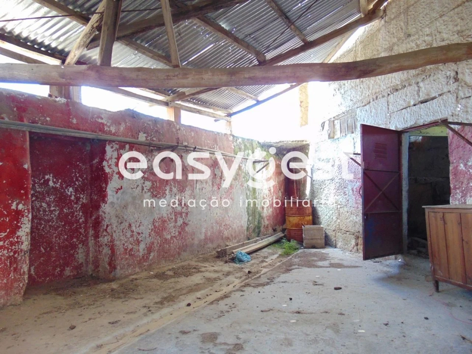 Armazém para Venda em Escalos de Cima e Lousa Foto 7