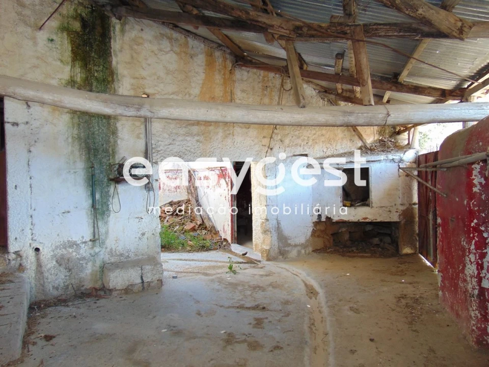 Armazém para Venda em Escalos de Cima e Lousa Foto 9