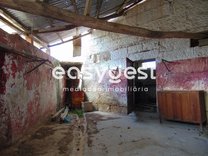 Armazém para Venda em Escalos de Cima e Lousa Foto 6
